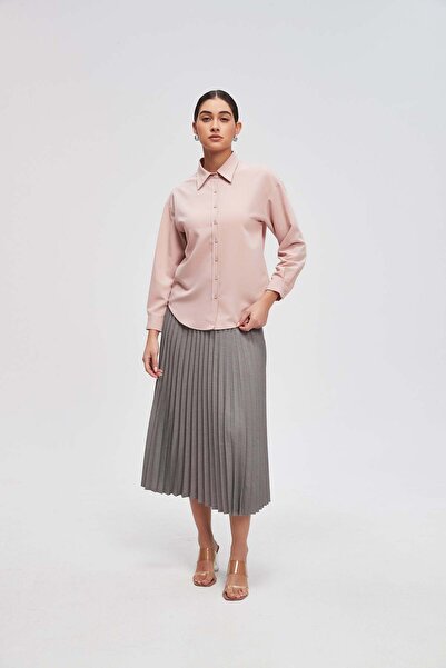 Livia Solid Buttoned Shirt Collar Top