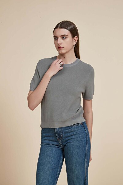 Yola بلوزة سادة مضلعة بأكمام قصيرة