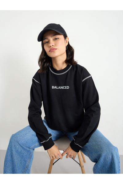 Styli Black Longline Embroidered Slogan Sweatshirt