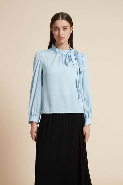 Yola Solid Long-Sleeve Top