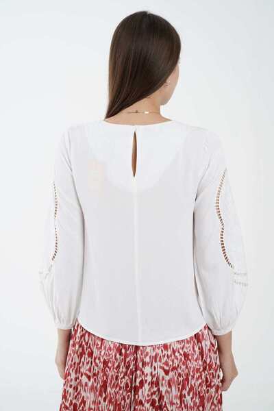 Nichii Solid Distressed Long-Sleeve Top