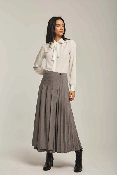 DALYDRESS Solid Tie-Front Top