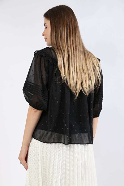 Nichii بلوزة نسائية سادة