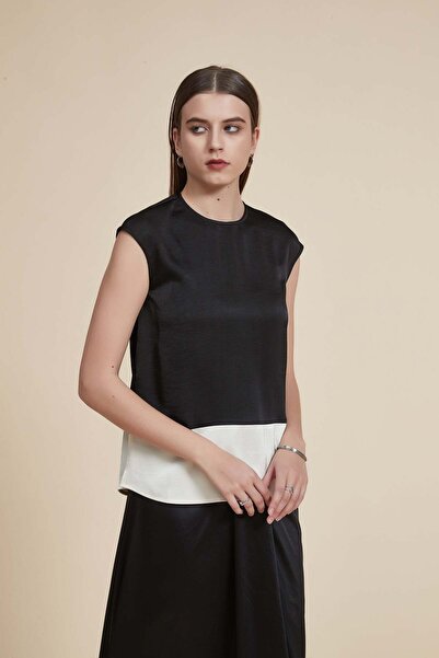 Yola Solid Sleeveless Top