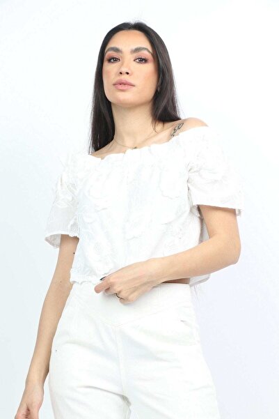 Kitschen Solid Off-Shoulder Top with Ruffles