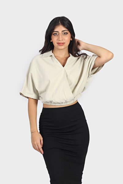 mica قميص قصير مقصوص