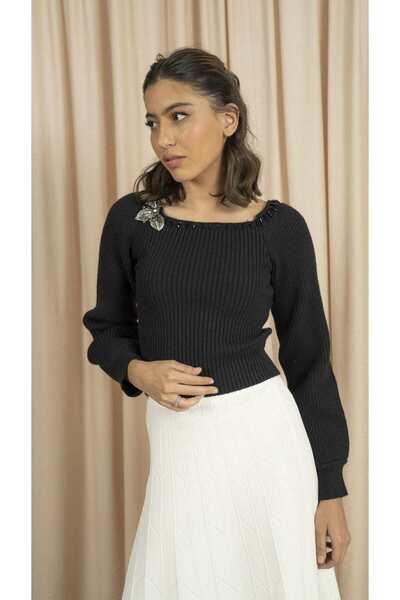Nichii Square-Neck Wool Top