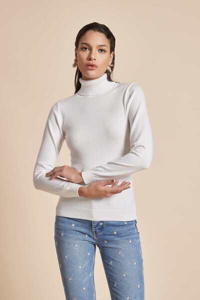 Yola Solid Long-Sleeve Top