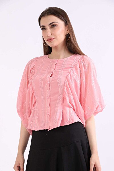 mica بلوزة دانتيل بأزرار أمامية