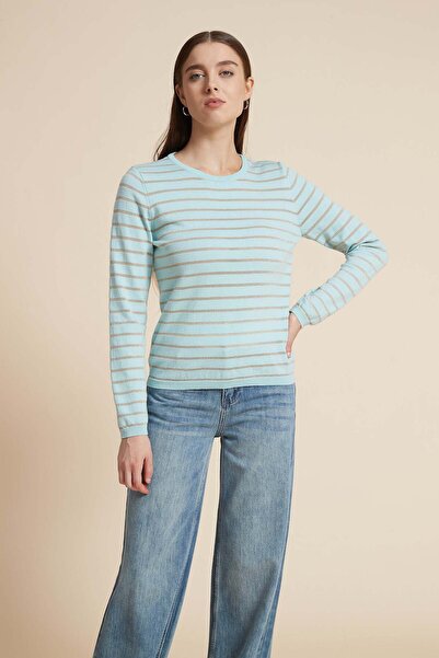 Yola بلوزة مخططة برقبة دائرية