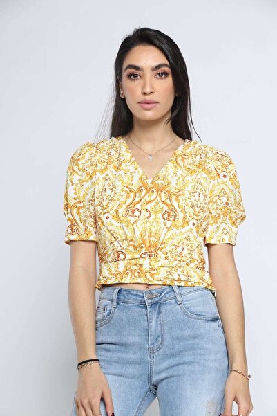 mica Floral V-Neck Short Top