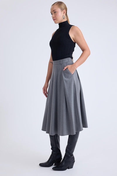 Vitrin Pleated Midi Skirt with Pockets