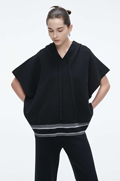 Yola Solid Funnel Neck Top