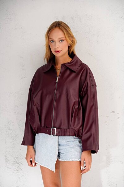 BASEL.CO Jachetă oversize din piele cu detaliu curea - Icona sezonului