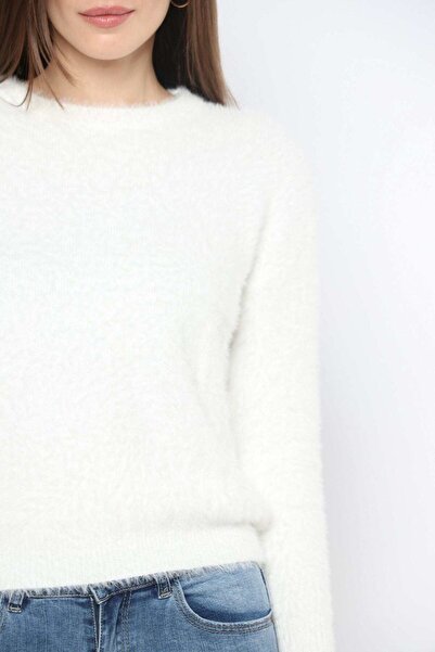 Kitschen بلوزة ناعمة من الريش بأكمام طويلة