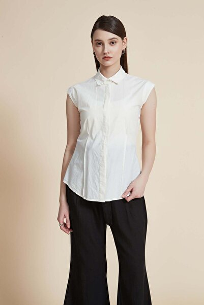 Yola Solid Sleeveless Top