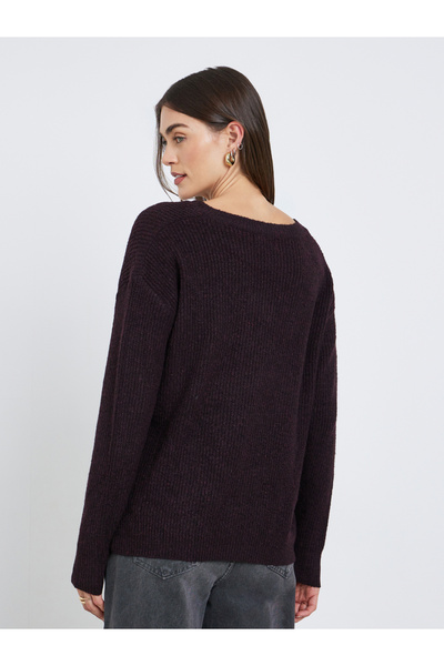 Styli Burgundy V-Neck Knitted Sweater