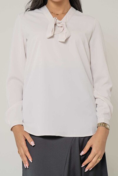 Yola Solid V-Neck Long Sleeve Top