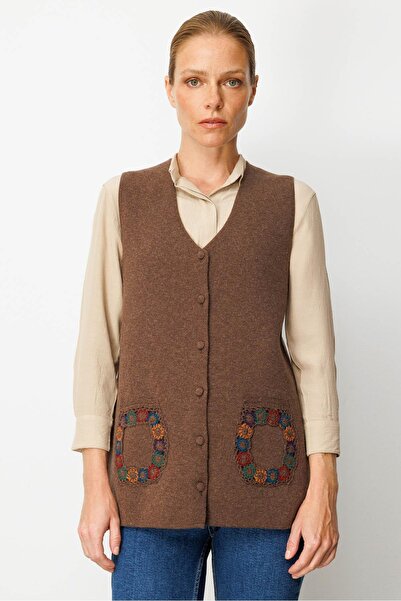 Desen Triko Дамски пуловер с V-образно деколте и джоб, плетен от вълна, цвят тъмно кафе