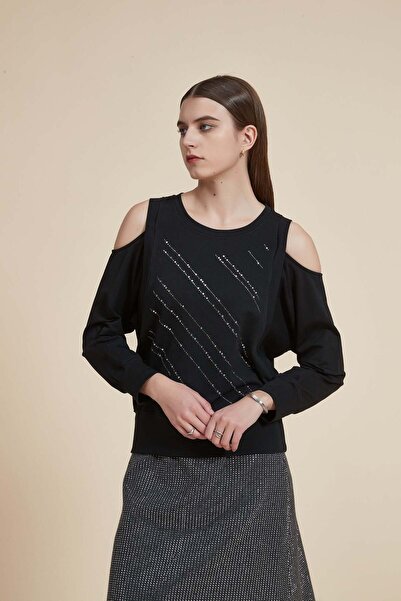 Yola Off-Shoulder Long-Sleeve Top