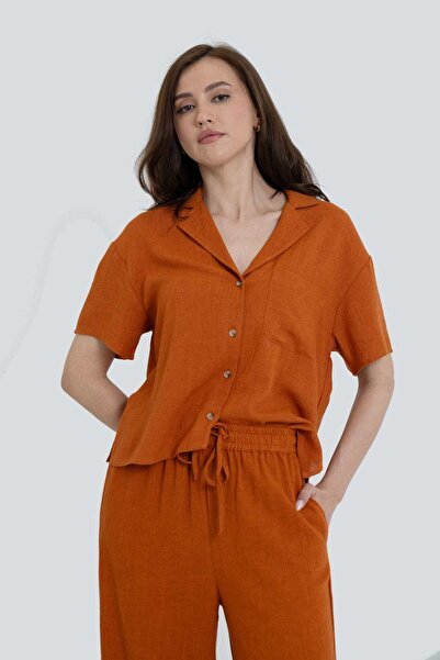 Yola Solid V-Neck Short Sleeve Top with Pocket