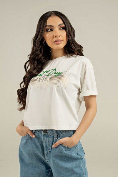 mica Graphic Print Half-Sleeve Top