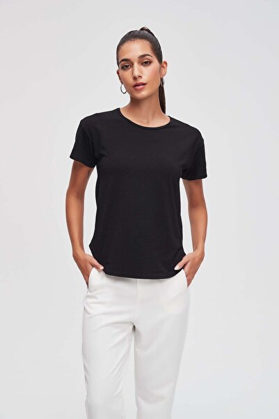 Livia بلوزة سادة بأكمام نصفية