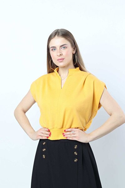 Nichii Open-Front Short Top