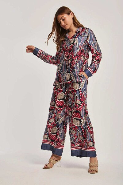 DALYDRESS بلوزة زهرية بأكمام طويلة