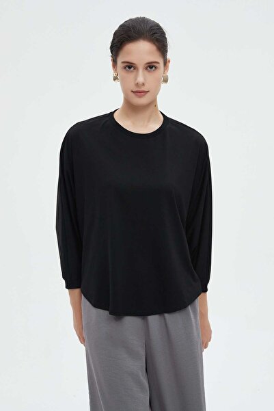 mica Solid Loose Fit Three-Quarter Sleeve Top
