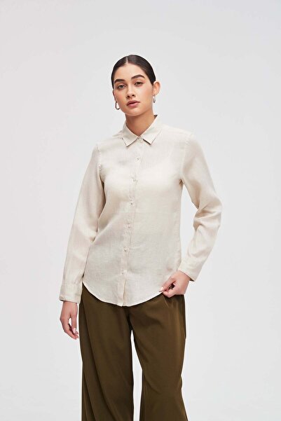 Livia Solid Buttoned Long-Sleeve Top
