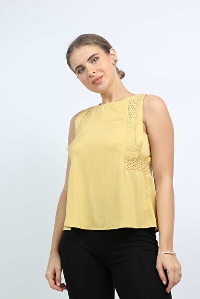 Nichii Solid Embroidered Shoulder Top