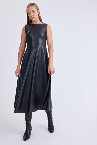 Vitrin Zero Sleeve Midi Length Leather Skirt