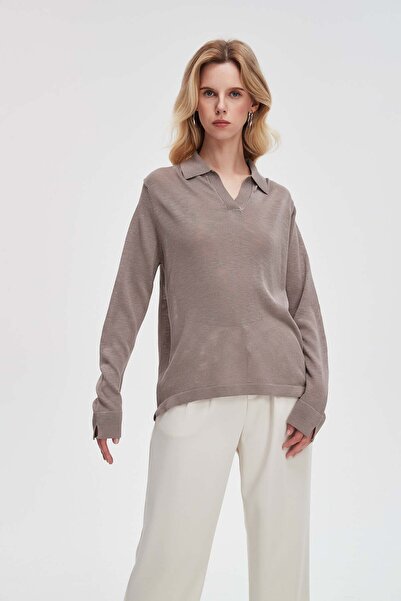 Livia Solid Long-Sleeve Top