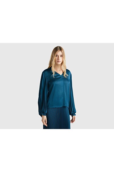 United Colors of Benetton Solid Pleated V-Neck Long Sleeve Top