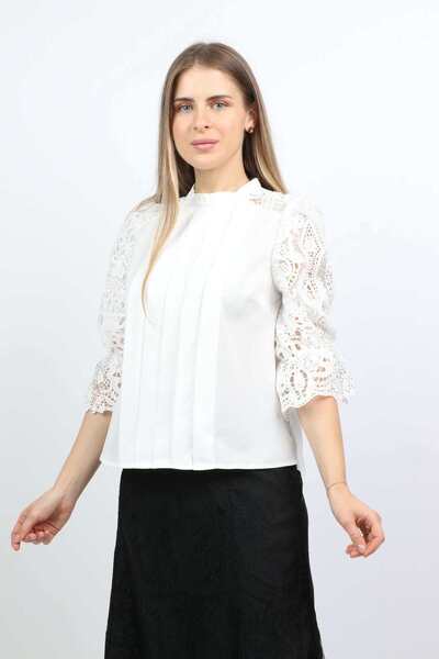 Nichii Lace 3/4 Sleeve Top