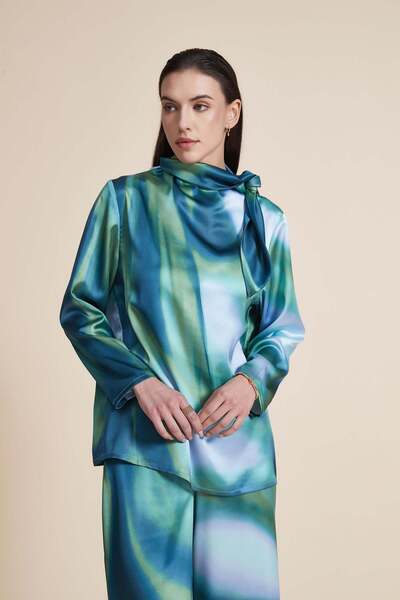 Yola Solid High Neck Long Sleeve Top