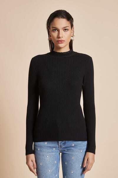 Yola Solid Ribbed Long-Sleeve Top