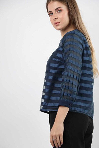 Nichii Striped Short Top