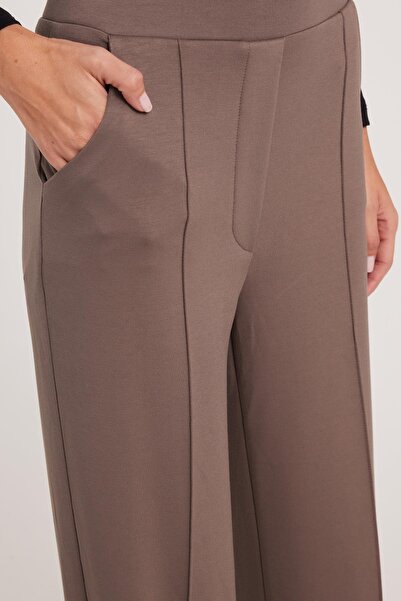 Tudors Women's Relax Fit Comfortable Cut Modal Fabric High Waist Wide Leg Light Brown Trousers
