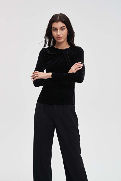 menta بلوزة سادة بأكمام طويلة