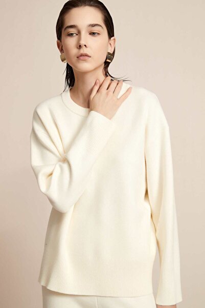 Yola Solid Long-Sleeve Top