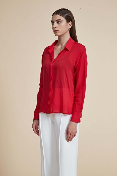 Yola Solid Buttoned Long-Sleeve Top