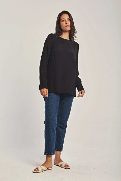 DALYDRESS Solid Long-Sleeve Top
