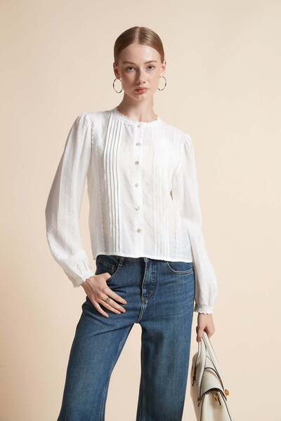 Yola Button-Front Long-Sleeve Top
