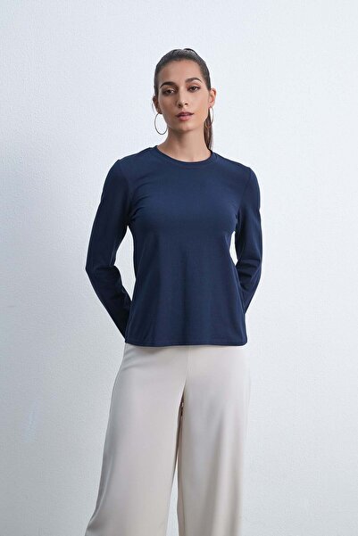 Livia Solid Long-Sleeve Top