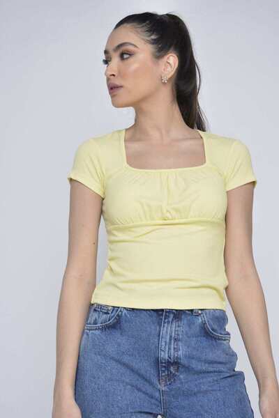 Nichii Short Square-Neck Top