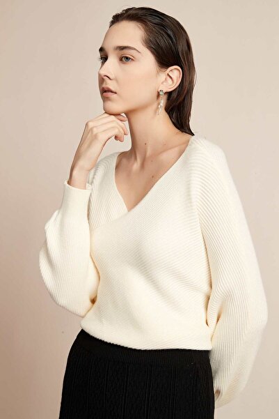 Yola Solid Sweetheart Neck Top