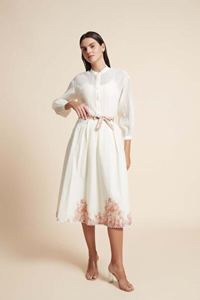 Yola بلوزة سادة بأكمام طويلة وأزرار