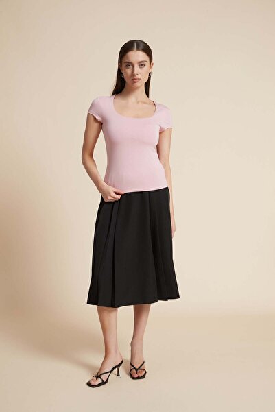 Yola Solid Short-Sleeve Top